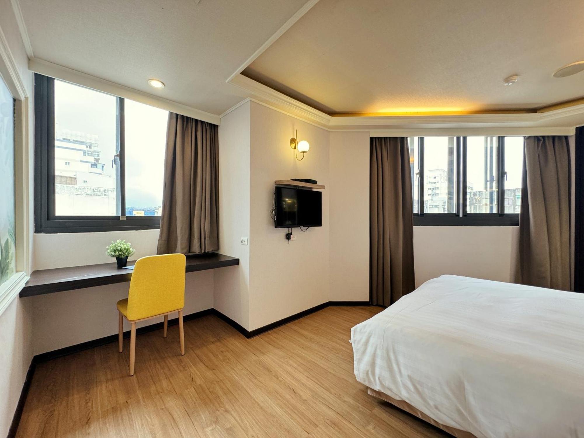 Finders Hotel Hualien Station Room photo